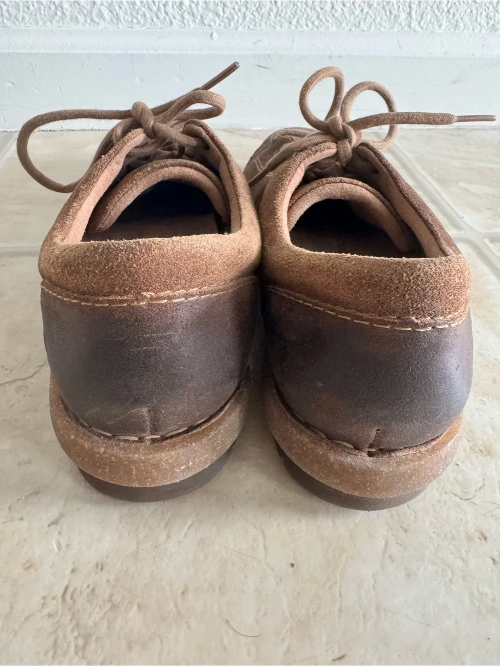 Born Trevan Lace Up Casual Womens Brown Shoes Sneaker Size 10 Water Resistant